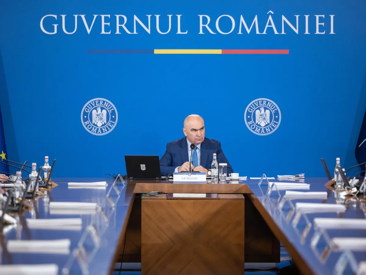 Guvernul pregătește o nouă ordonanță trenuleț în decembrie: posibile efecte asupra salariului minim