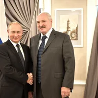 Zborurile comerciale mai sunt sigure? UE și NATO, în șoc după ce Belarus a deturnat o cursă Ryanair. În imagine, Putin și Lukașenko/FOTO: en.kremlin.ru