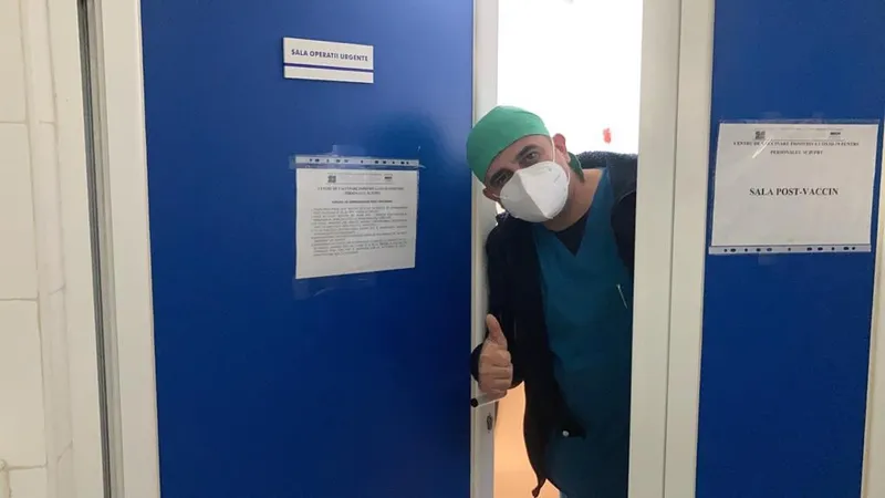 Nou studiu clinic în SUA: vaccinul AstraZeneca nu crește riscul formării unor cheaguri de sânge/FOTO: Facebook/RO Vaccinare