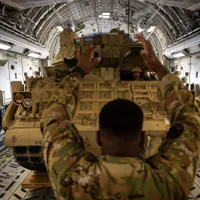 Pentagonul are 8.500 de militari „în așteptare să fie desfășurați în Europa de Est” /foto: topmilitary