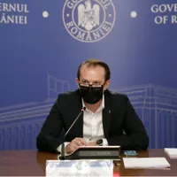 Președintele Senatului vrea ca economia să rămână deschisă. FOTO: Facebook
