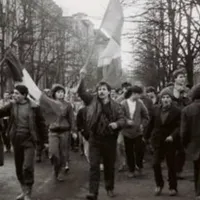 37 de ani de la revolta anticomunistă de la Braşov din 1987. „Vrem mâncare și căldură!” - Foto: hitfm.ro