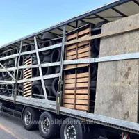 În toate situaţiile, în urma verificărilor efectuate, autorităţile de control au dispus nepermiterea accesului pe teritoriul României pentru mijloacele de transport cu deșeuri fără documente legale - Foto: polițiadefrontieră.ro