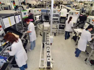 Un important producător auto din România a tăiat salariile cu 25% și dă afară iar zeci de angajați - Foto: brasov.net (Imagine cu rol ilustrativ)