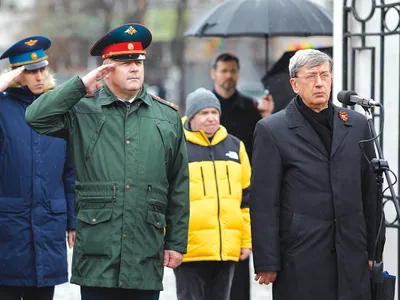 CEREMONIE  Depunere de coroane de flori la Monumentul ostașului sovietic, la 20.02.2020 - Foto: INQUAM PHOTOS/ George Călin