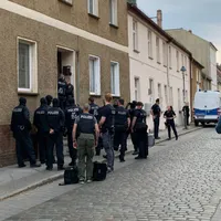Percheziții într-un dosar de trafic de migranți Foto: Poliția-DIICOT