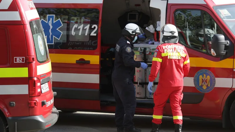 O femeie a murit joi după ce s-ar fi aruncat de pe Casa Presei din Capitală/FOTO: Inquam Photos / Octav Ganea