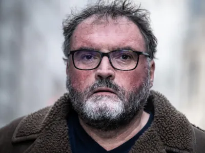 „Unul dintre cei mai mari criminali din istorie” a fost condamnat. Pedeapsa primită de medicul care și-a otrăvit 30 de pacienți