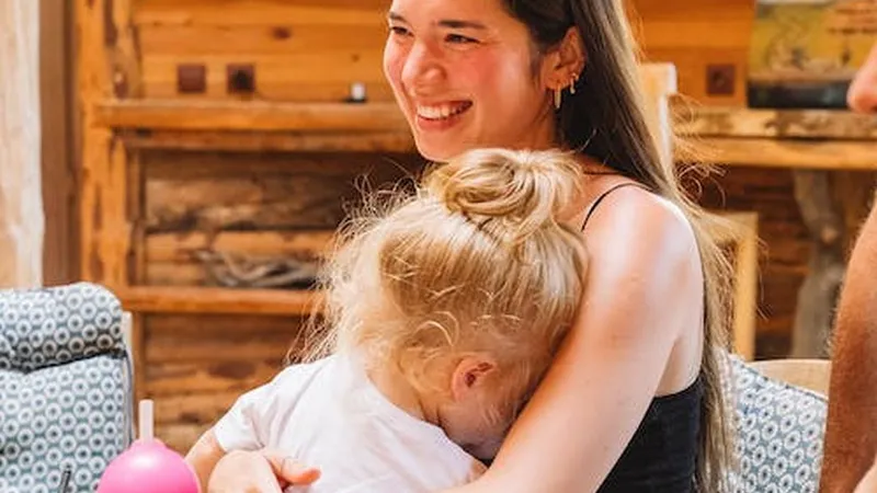 Gravidele şi persoanele însoţite de copii - Foto: Pexels/Weavehall Collective