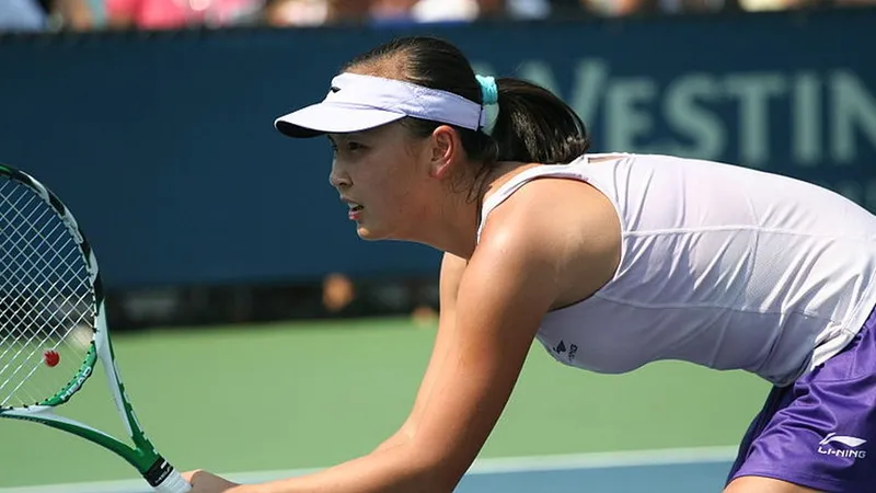 Tenismena chineză Shuai Peng, la US Open, în 2010 - Wikimedia/Robbie Mendelson/CC BY-SA 2.0