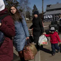 Bilanţul confirmat al civililor ucişi în Ucraina a urcat la 579. Sunt 42 de copii şi tineri / Boston Globe