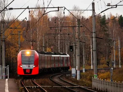 Un tren plin cu călători, deraiat în zona Câmpia Turzii, după ce o piesă a unui vagon s-a rupt/FOTO: Unsplash