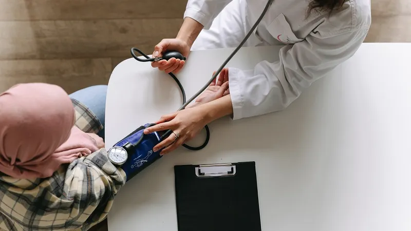 Pacient cu cancer la consultație Foto: pexels.com - rol ilustrativ