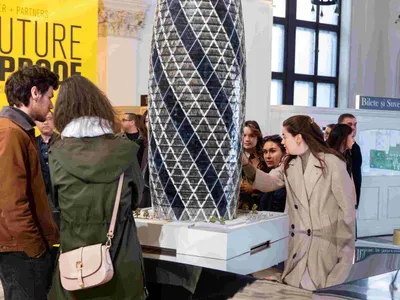 Foster + Partners aduce la Iași, în parteneriat cu IULIUS, expoziția Future Proof, 60 de ani de arhitectură - Foto: IULIUS