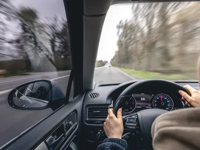 Permisul de conducere va fi suspendat, dacă nu-ţi plăteşti amenda în cel mult 90 de zile - Foto: Freepik/pvproductions