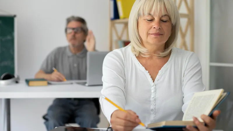 Foto: Pensionarii riscă să intre într-un blocaj financiar. Banii de la Mica Recalculare rămân o amintire Sursa: Freepik