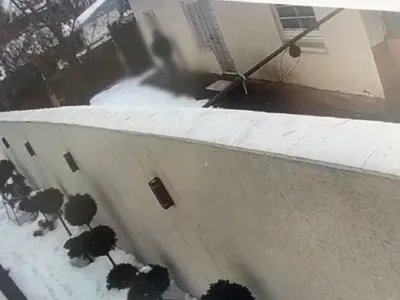 Infractor surprins de camerele de supraveghere - Foto: captură camere de supraveghere