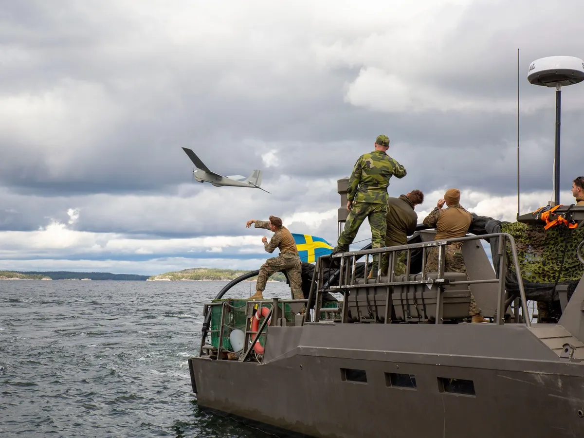 Suedia trimite avioane Gripen și nave de război în Finlanda. Risc de atacuri hibride la frontiera cu Rusia