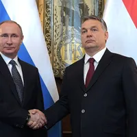 Vladimir Putin și premierul ungat Viktor Orban. / Foto: euractiv.com