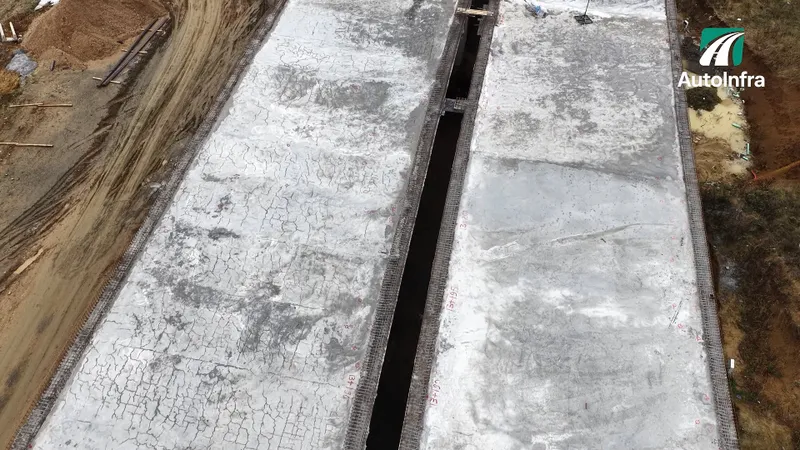 Cum arată betonul turnat de turci pe un ciot al Autostrăzii Sibiu-Pitești - Foto: Facebook / Asociația Pro Infrastructură