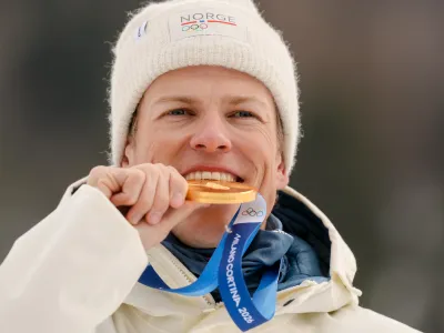 Johannes Hoesflot Klaebo câștigă a doua medalie de aur la Milano Cortina 2026. Al șaptelea său titlu olimpic - Foto: Profimedia Images