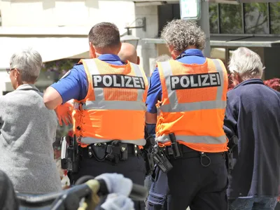 Polițiști elvețieni - Foto: Profimedia Images (Imagine cu rol ilustrativ)