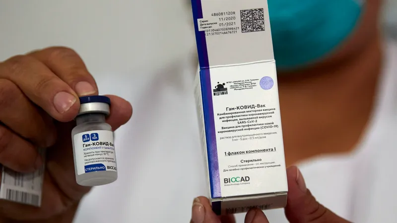 Vaccinul anti-COVID Sputnik V/FOTO: Getty