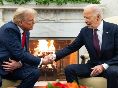 Scrisoarea lăsată de Donald Trump lui Joe Biden când a plecat de la Casa Albă. Ce scria în ea - Foto: Profimedia Images (rol ilustrativ)