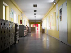 Ministerul Educaţiei anunţă că a crescut numărul școlilor care implementează catalogul electronic - Foto: Profimedia Images/ Imagine cu caracter ilustrativ