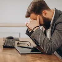 600.000 de angajați pierd 800 lei la salariu. În toamnă pot fi trimiși 5 zile în concediu fără plată - Foto: Freepik (Imagine cu rol ilustrativ)