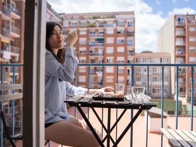 Viața la bloc - Foto: Freepik