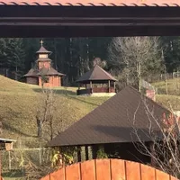Biserica privată din curtea fratelui sărac al lui Chirica/FOTO: reporteris.ro