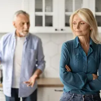 Statu tipărește bani ca să plătească pensie. Cea mai proastă veste pentru pensionari vine la toamnă - Foto: Freepik