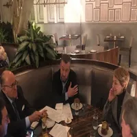 Dăncilă, la masa alăturată de cea la care cina avocatul Rudy Giuliani