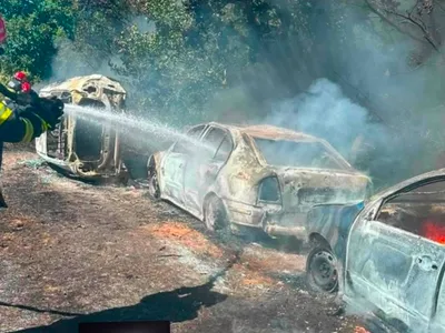 Incendiul de la Sighișoara a afectat cinci mașini - Foto: ardealnews.ro (cu rol ilustrativ)