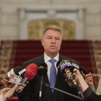 Klaus Iohannis îl confruntă pe Tudorel Toader. Foto Inquam Photos/Octav Ganea