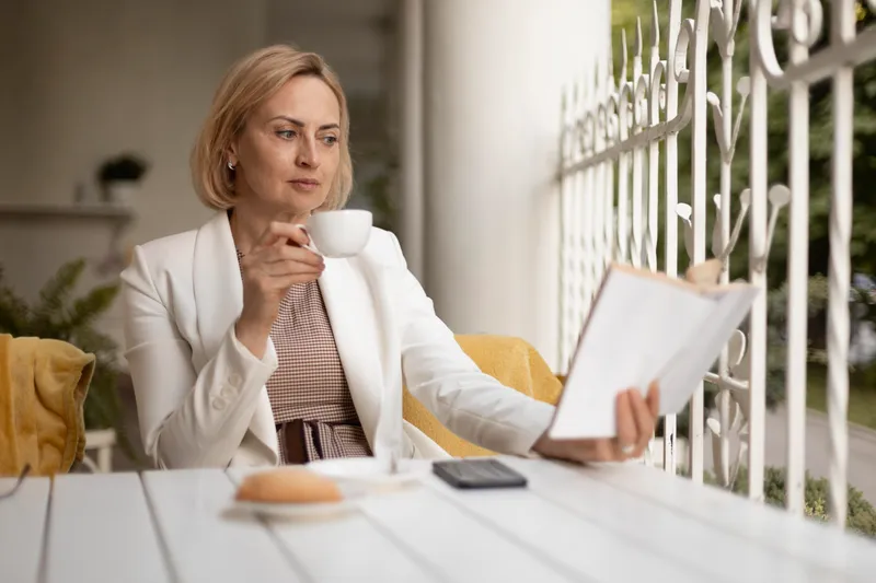 Pensionară - Foto: Magnific (Imagine cu rol ilustrativ)