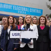 Elena Lasconi, părăsită de greii Barna și Voiculescu, trimiși de USR pe 90.000€ salariu la Bruxelles - Foto: INQUAM PHOTOS / Sabin Cîrstoveanu