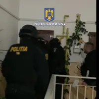 Poliția a descins peste hoții de identitate Foto: captură video Poliția Română