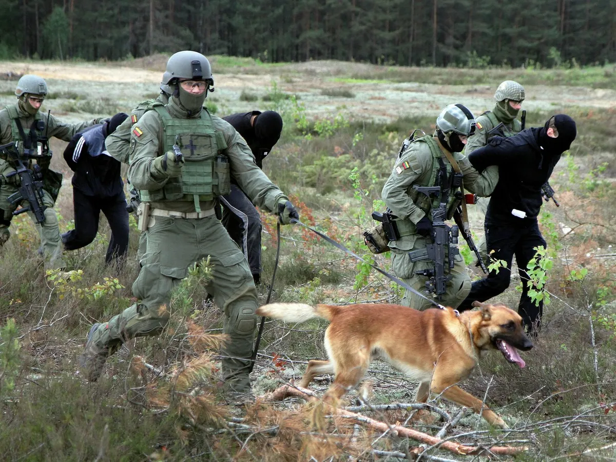Un grup de agenți ai Rusiei prins în Lituania - Foto: Profimedia Images (imagine cu rol ilustrativ)