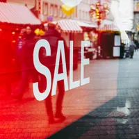 A început sezonul reducerilor. Unele magazine sunt pregătite să vândă produse la 80% reducere Foto: Pexels (fotografie cu caracter ilustrativ)