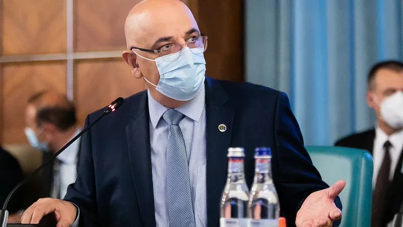Purtarea măştii în aer liber, obligatorie la o incidenţă de peste 6 la mie/ gov.ro
