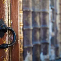 Cărți cu arsenic pe rafturile unei biblioteci din Franța. Cum s-a descoperit că au substanța toxică? Foto: Profimedia Images (fotografie cu caracter ilustrativ)