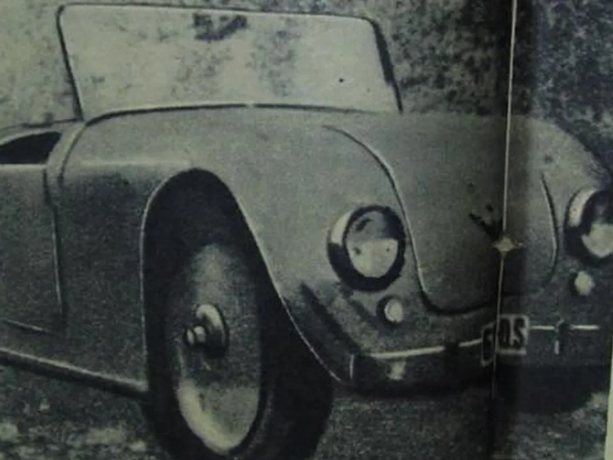 Un inginer român a inventat roadster-ul cu motor spate înaintea lui Porsche 356. Era turbo! - Foto: automobileromanesti.ro