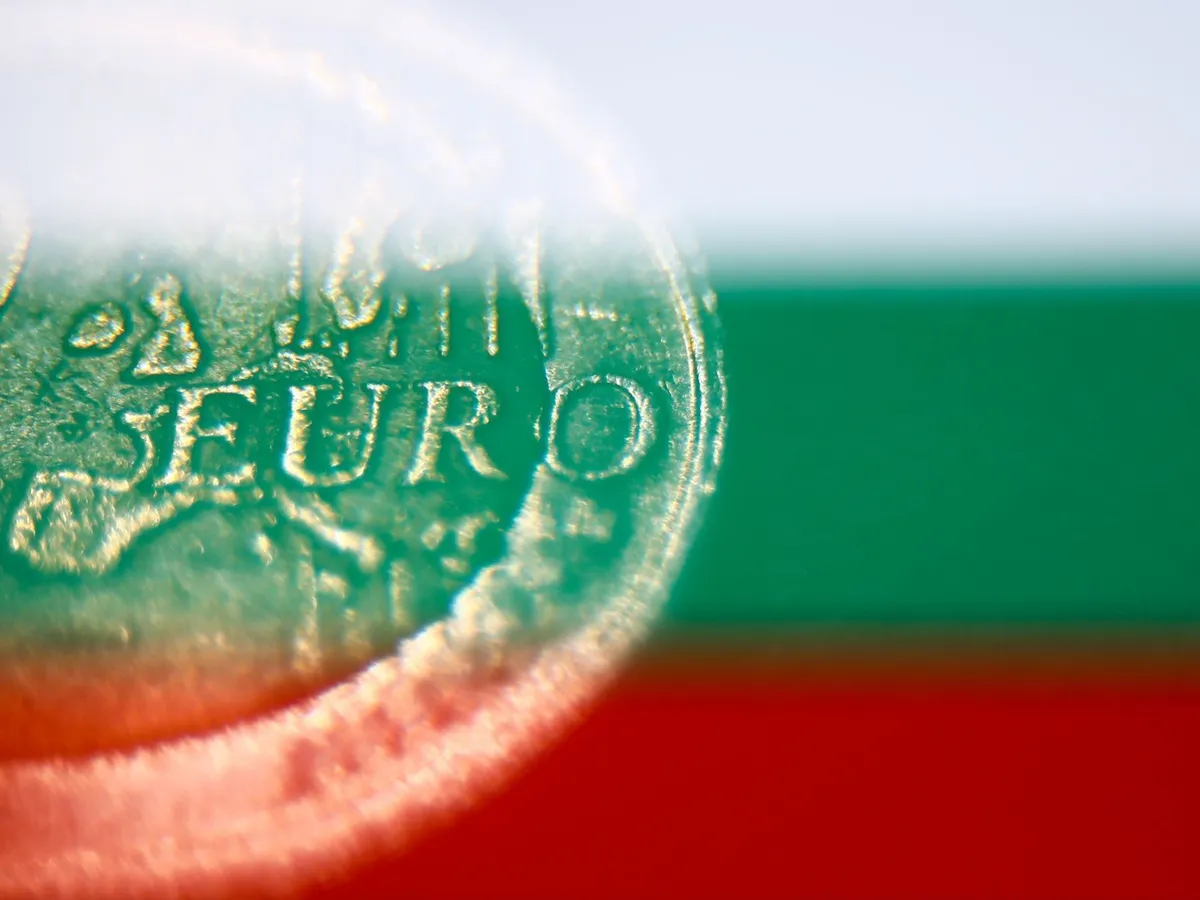 Undă verde pentru adoptarea monedei € în Bulgaria. România, lăsată în urmă. Nu îndeplinim criteriile - Foto: Profimedia images