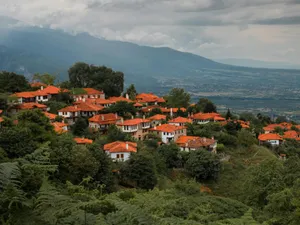 Palaios Pantelimonos, Grecia, spre Muntele Olimp - Foto: Pexels/Jakub Sadowski