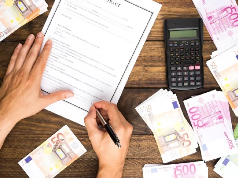 Contract - foto: Freepik (rol ilustrativ)