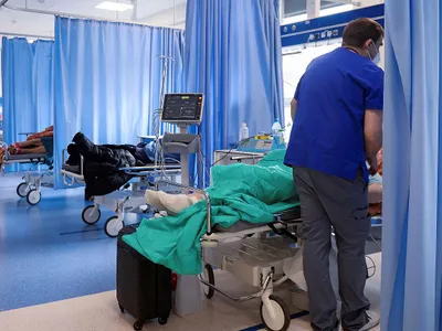 Incidenţa COVID a ajuns la 12,39 la mia de locuitori în Mărgău. Nimeni nu mai circulă noaptea / Euronews