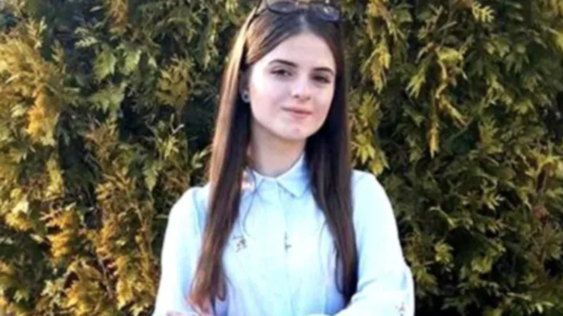 Alexandra Măceșanu/FOTO: facebook.com