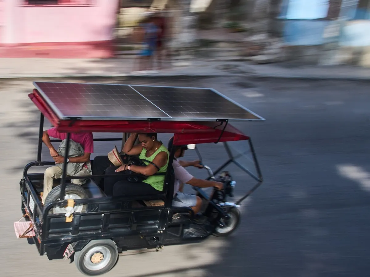 Tricicetă electrică în Cuba